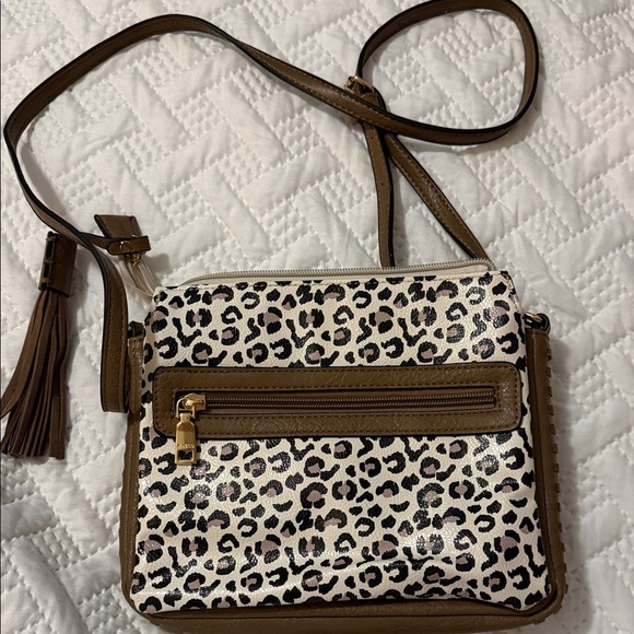 Jen & Co Handbags - Leopard Print Crossbody Bag with Tassel Trim - Brown